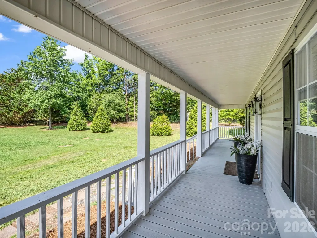 271 Collinsville Road Columbus NC 28722