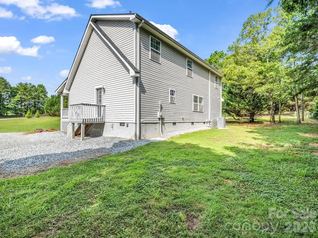 271 Collinsville Road Columbus NC 28722