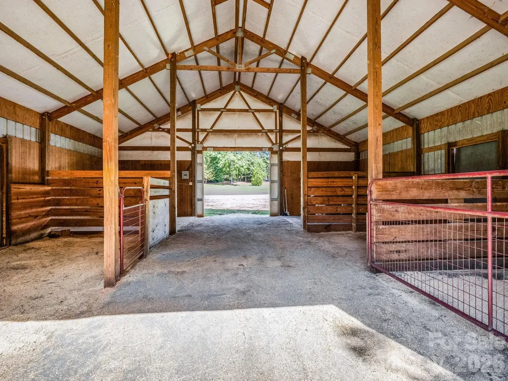 271 Collinsville Road Columbus NC 28722