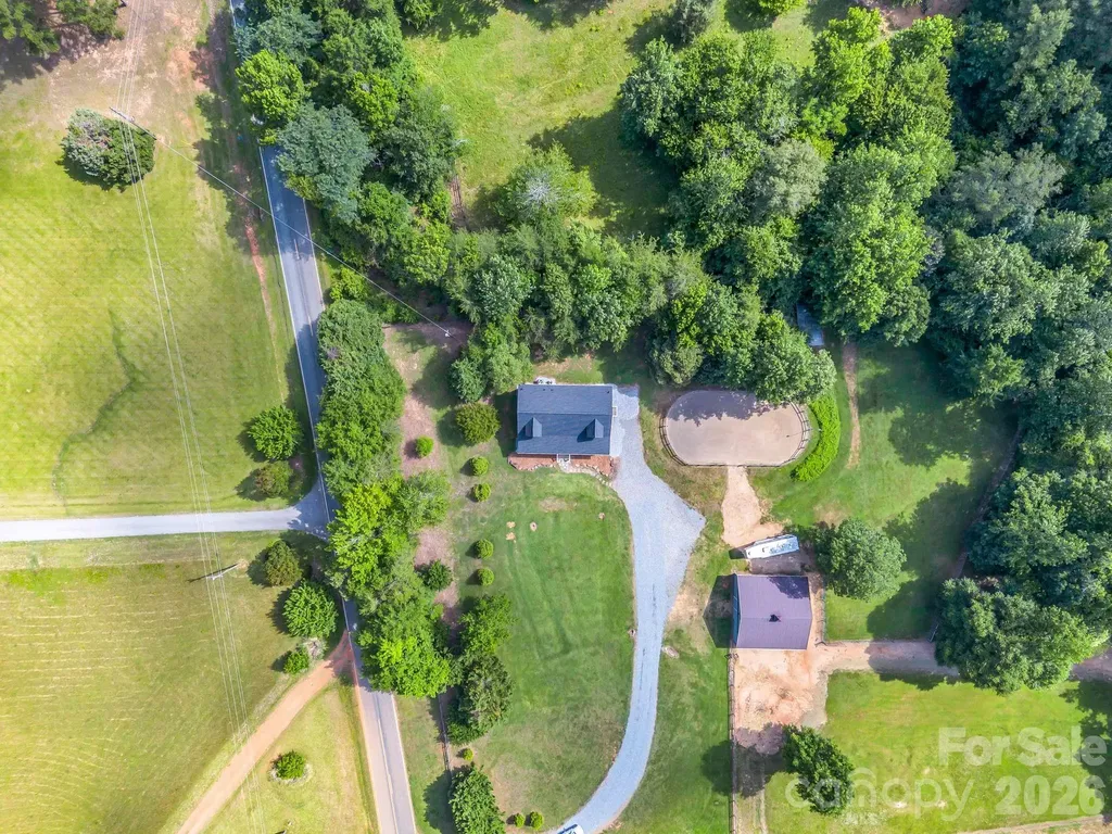 271 Collinsville Road Columbus NC 28722