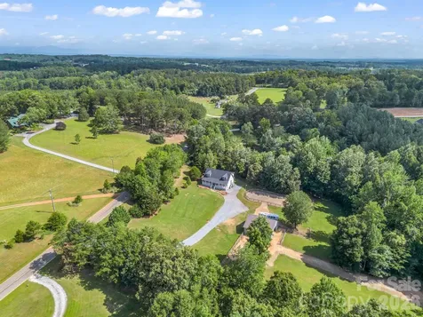 271 Collinsville Road Columbus NC 28722
