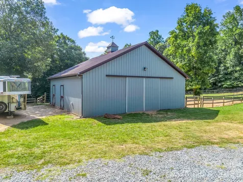271 Collinsville Road Columbus NC 28722
