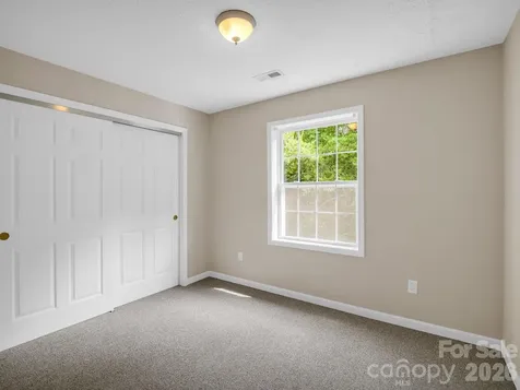 271 Collinsville Road Columbus NC 28722