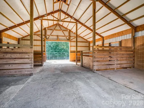 271 Collinsville Road Columbus NC 28722