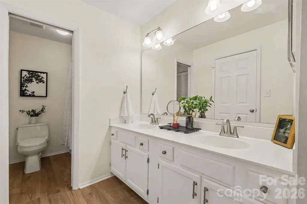 10727 Colony Woods Drive Charlotte NC 28277