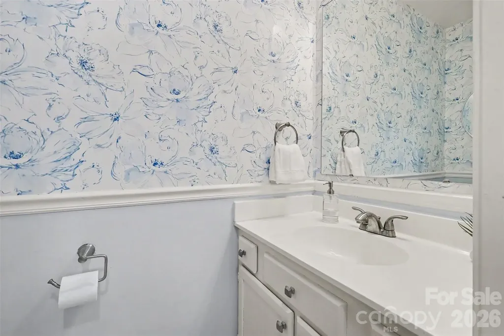 10727 Colony Woods Drive Charlotte NC 28277