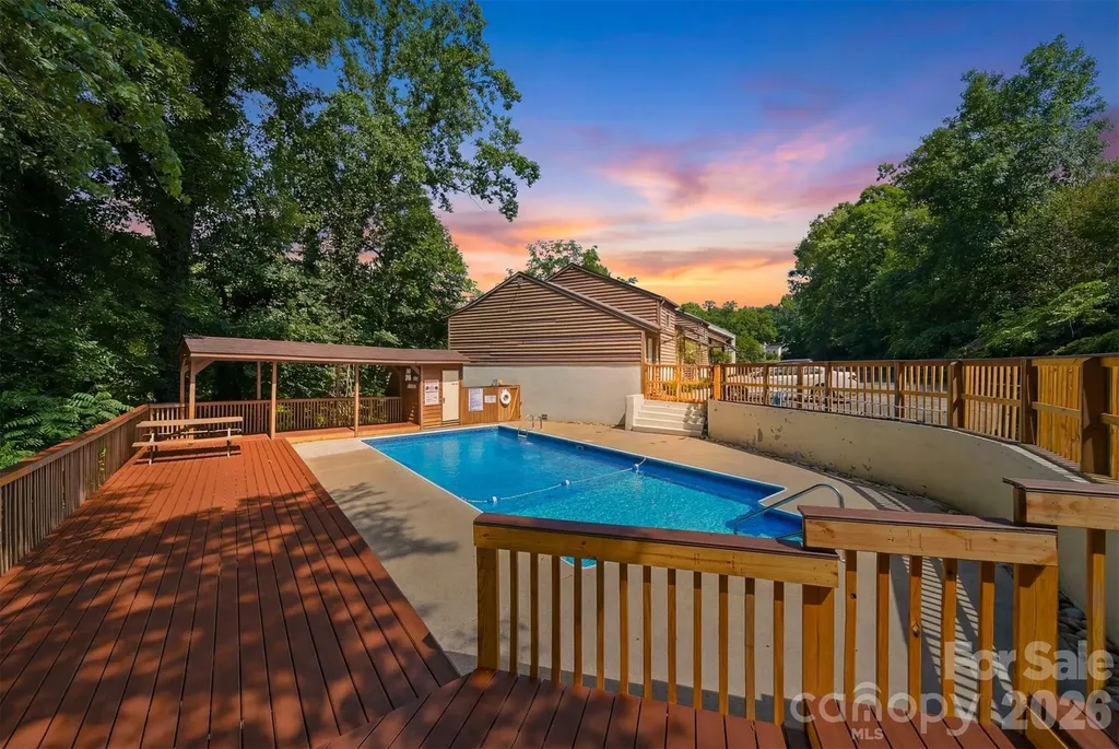 1420 11th Street Drive NW Hickory NC 28601