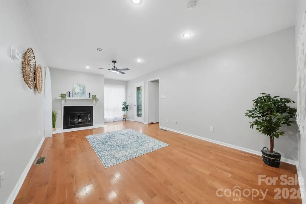 1420 11th Street Drive NW Hickory NC 28601