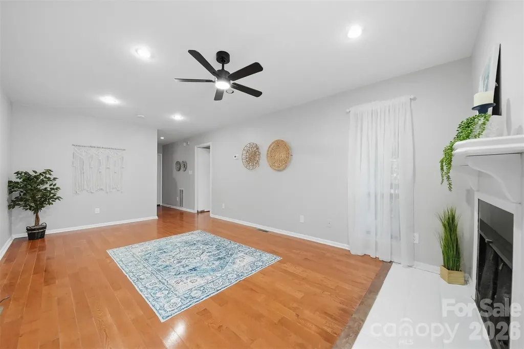 1420 11th Street Drive NW Hickory NC 28601