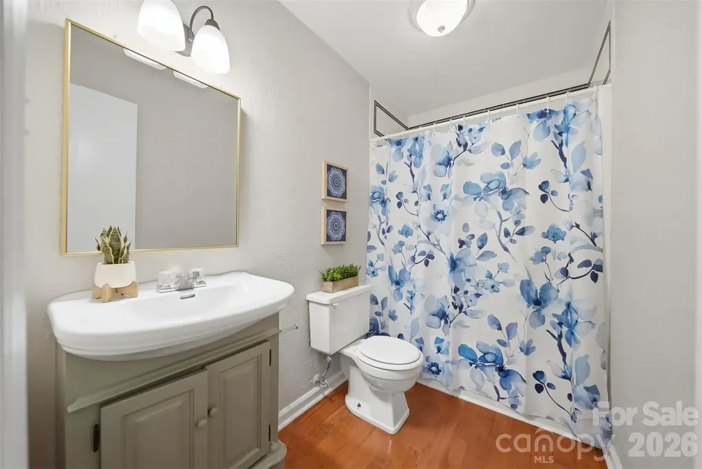 1420 11th Street Drive NW Hickory NC 28601