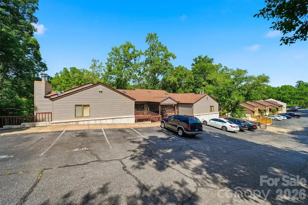 1420 11th Street Drive NW Hickory NC 28601