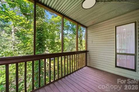 1420 11th Street Drive NW Hickory NC 28601
