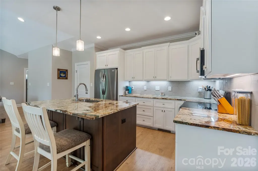 4944 Southview Drive Hickory NC 28602