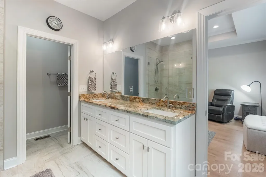 4944 Southview Drive Hickory NC 28602