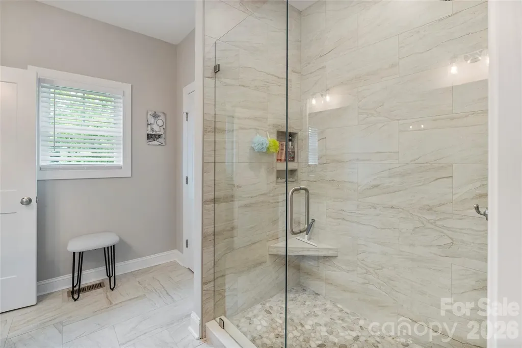4944 Southview Drive Hickory NC 28602