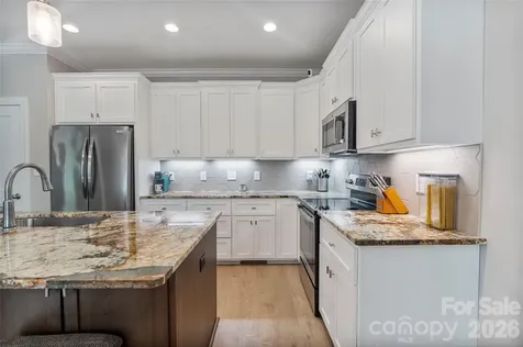 4944 Southview Drive Hickory NC 28602