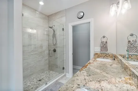 4944 Southview Drive Hickory NC 28602