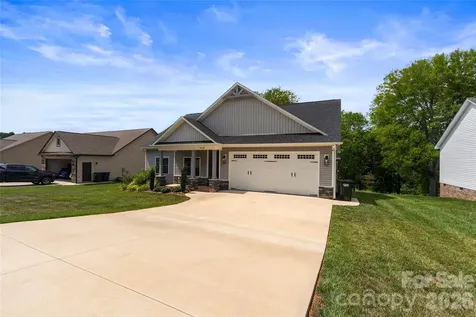 4944 Southview Drive Hickory NC 28602