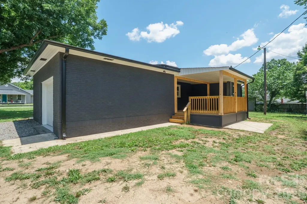 841 Murphy Street Kannapolis NC 28081