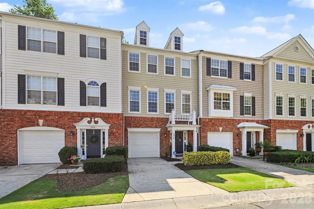 2914 Duvalla Avenue Charlotte NC 28209