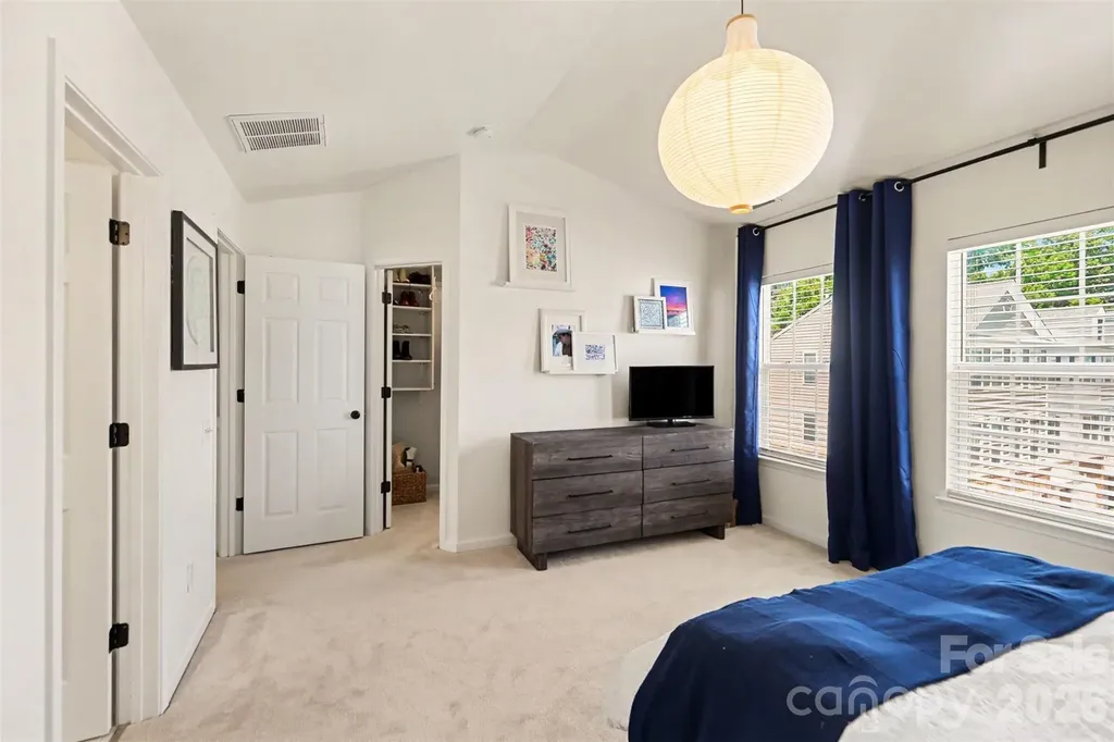 2914 Duvalla Avenue Charlotte NC 28209