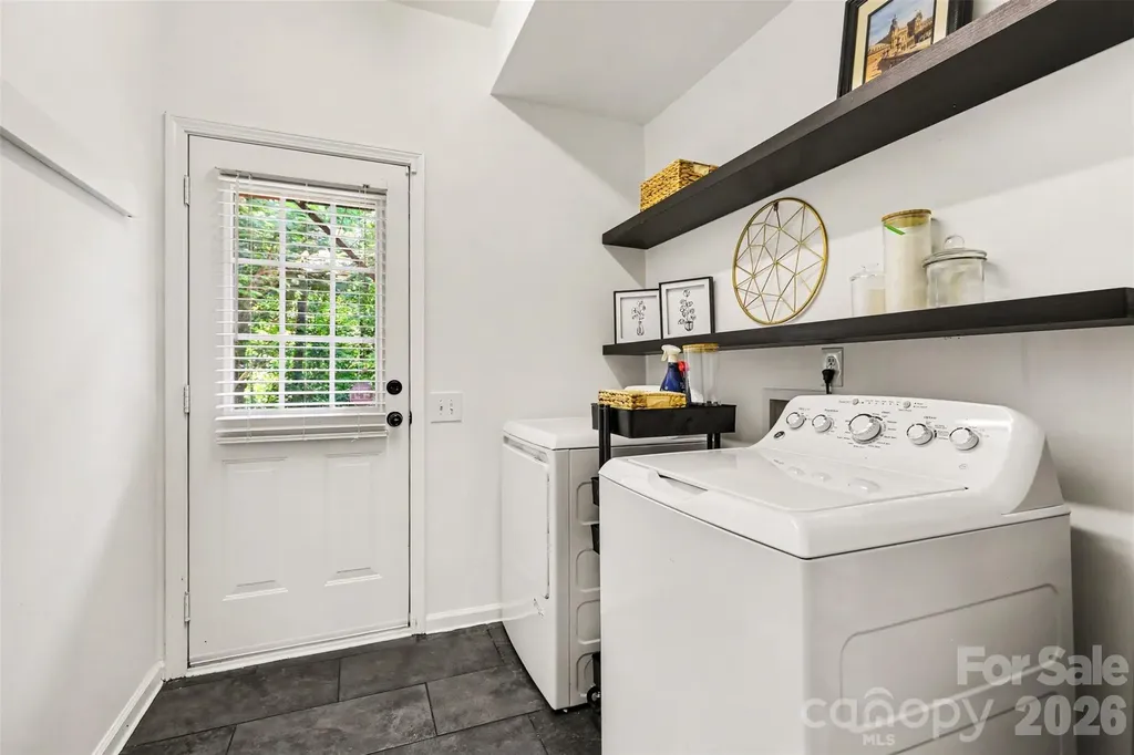 2914 Duvalla Avenue Charlotte NC 28209