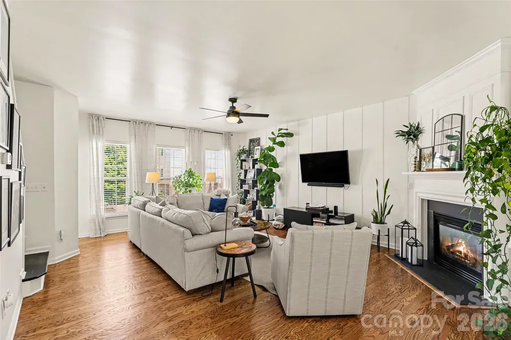 2914 Duvalla Avenue Charlotte NC 28209