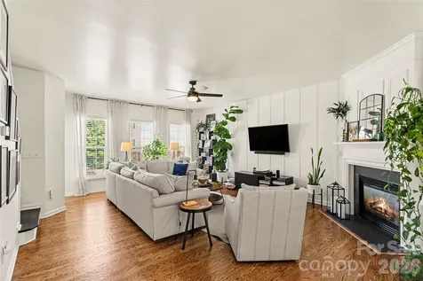 2914 Duvalla Avenue Charlotte NC 28209