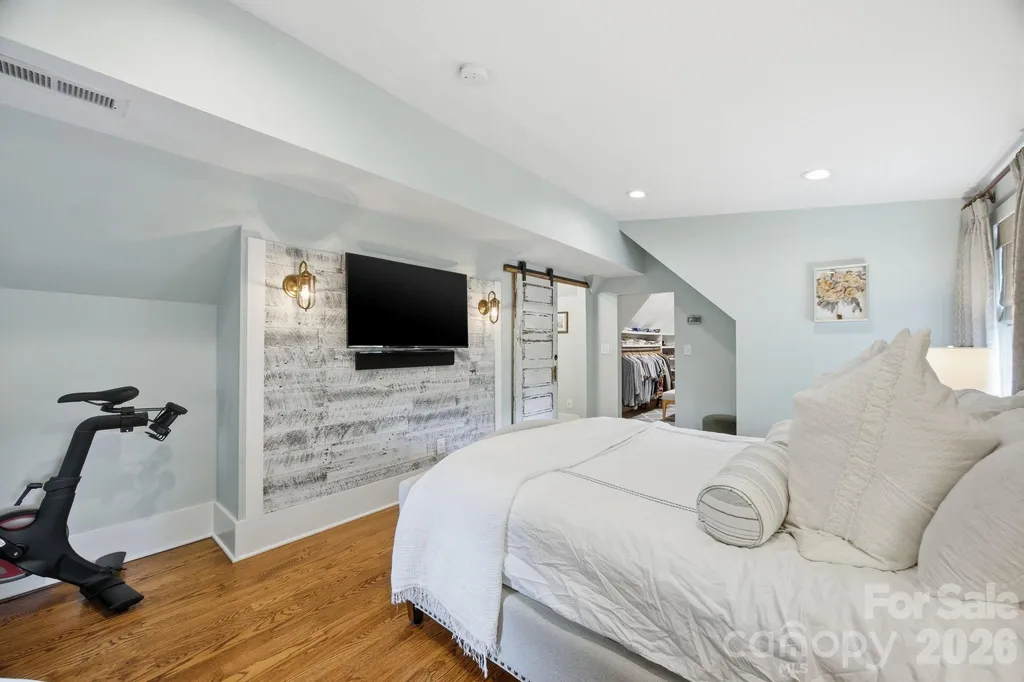 1726 S Mint Street Charlotte NC 28203