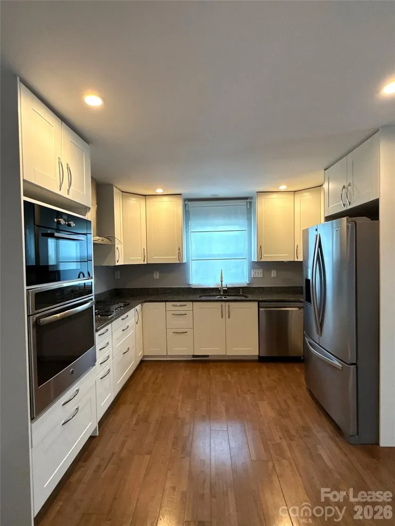 300 E Peterson Drive Charlotte NC 28217