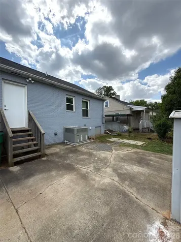 300 E Peterson Drive Charlotte NC 28217