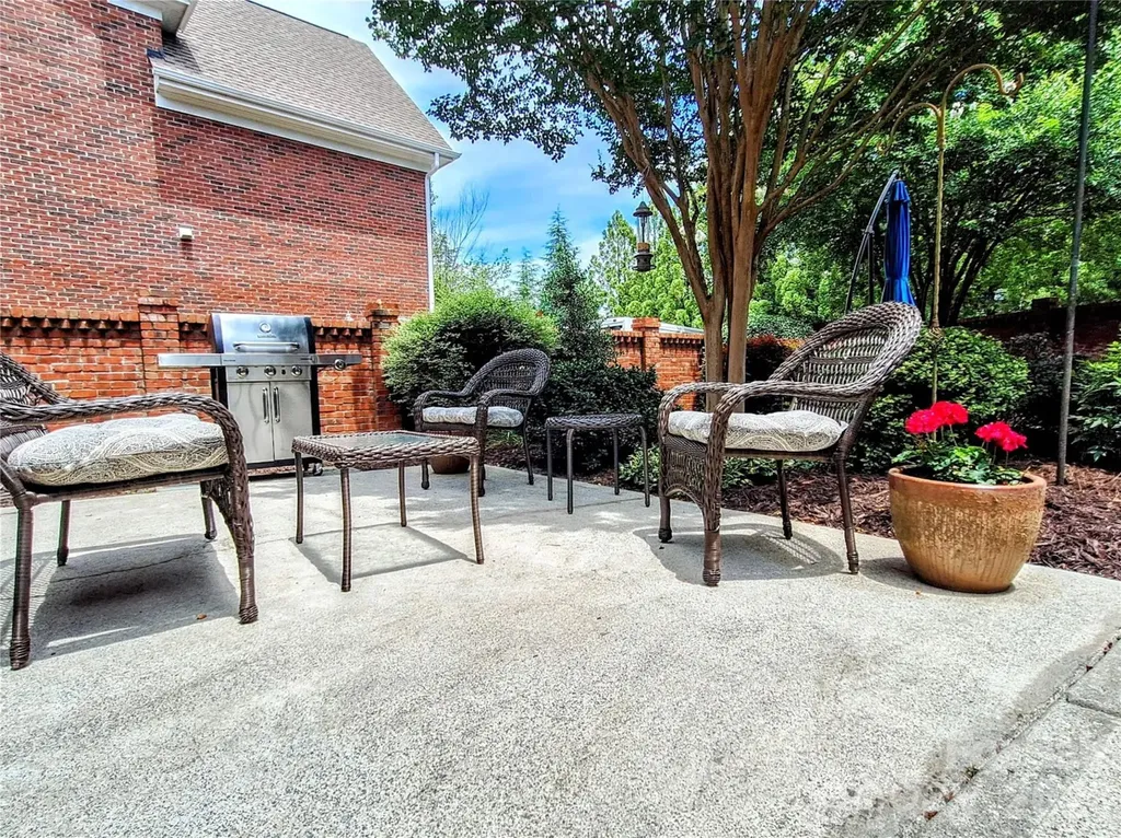 232 Hawthorne Park Avenue Belmont NC 28012