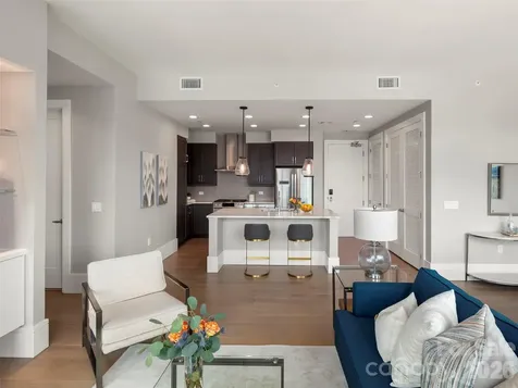 7 Patton Avenue Asheville NC 28801