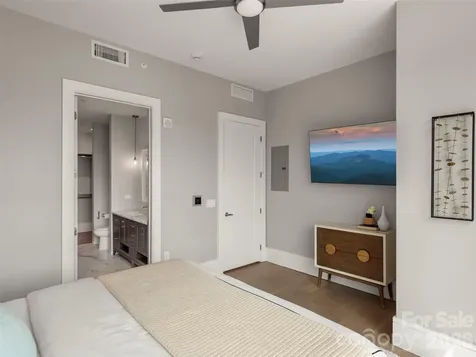 7 Patton Avenue Asheville NC 28801