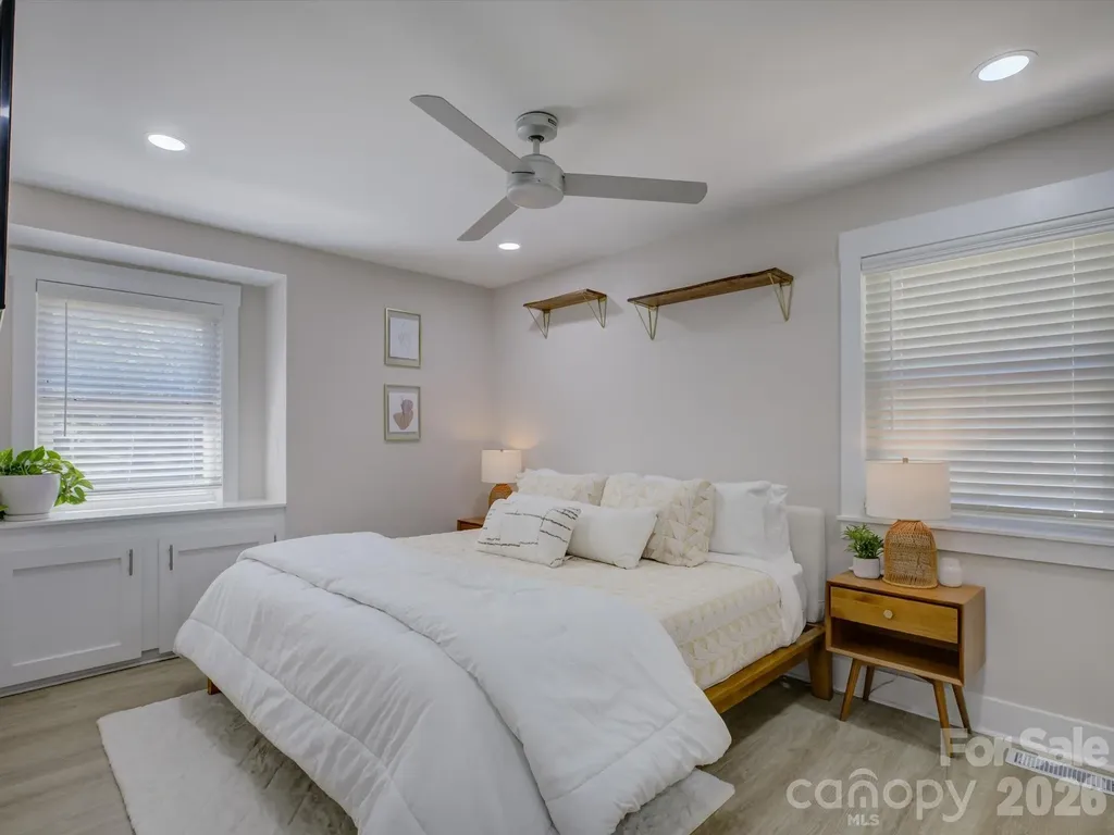 3423 Sudbury Road Charlotte NC 28205