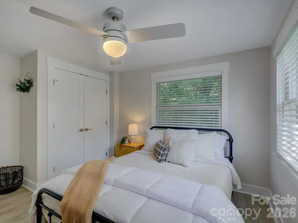 3423 Sudbury Road Charlotte NC 28205