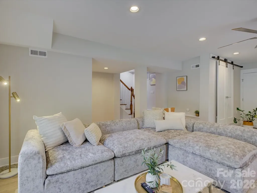 3423 Sudbury Road Charlotte NC 28205