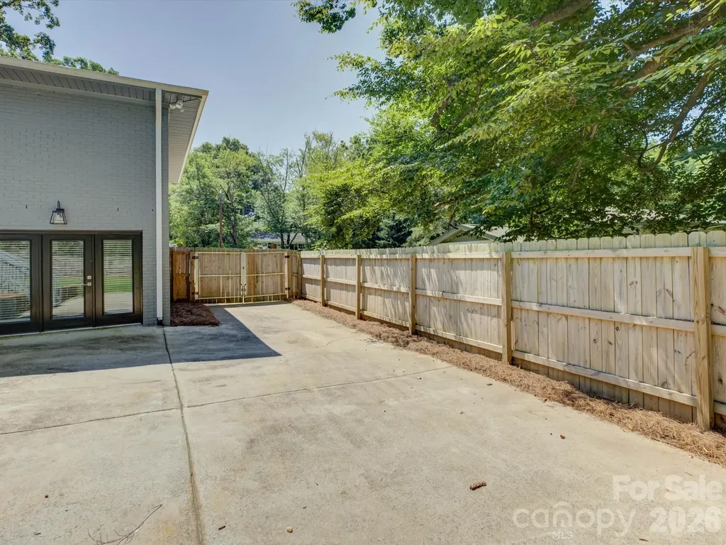 3423 Sudbury Road Charlotte NC 28205