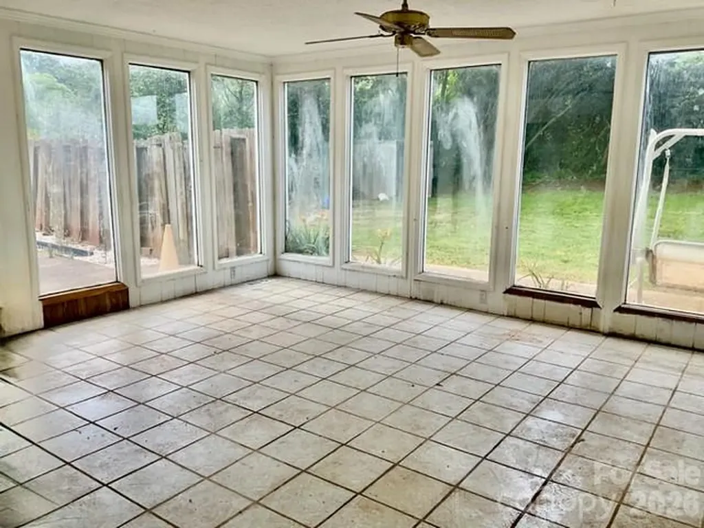 5521 Suttlemyre Lane Hickory NC 28601