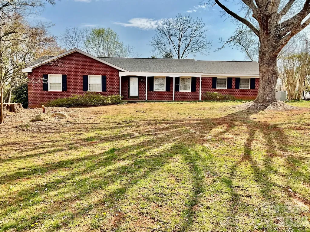 5521 Suttlemyre Lane Hickory NC 28601