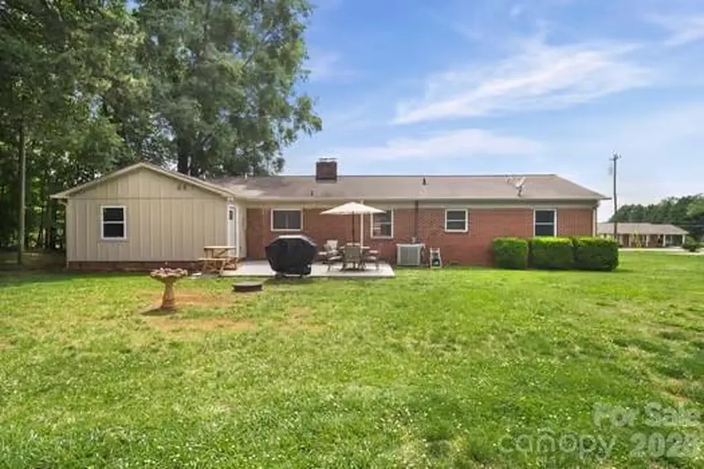 138 Shumaker Drive Statesville NC 28625