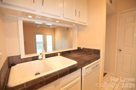 417 W 8th Street Charlotte NC 28202