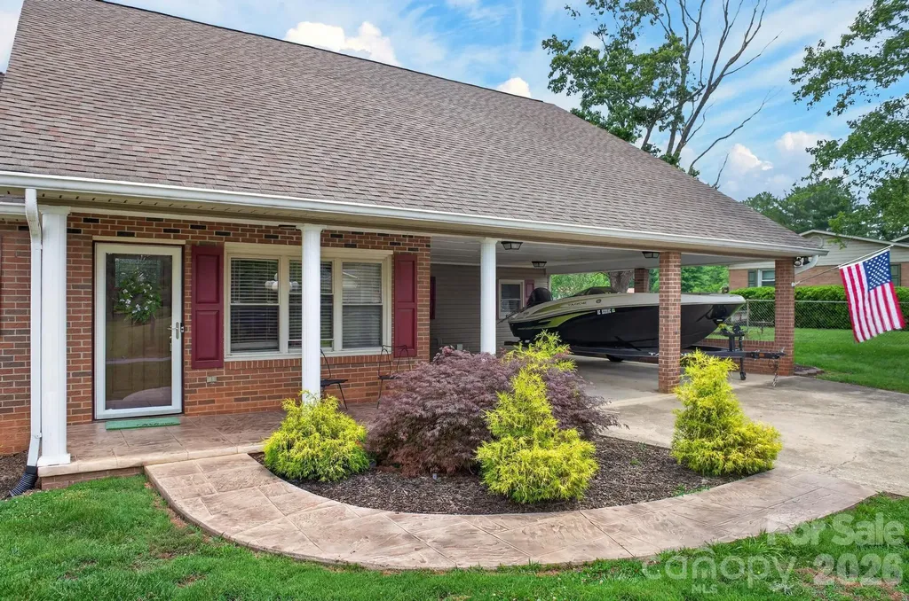 2411 Allendale Circle Lenoir NC 28645