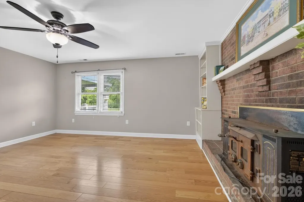 2411 Allendale Circle Lenoir NC 28645