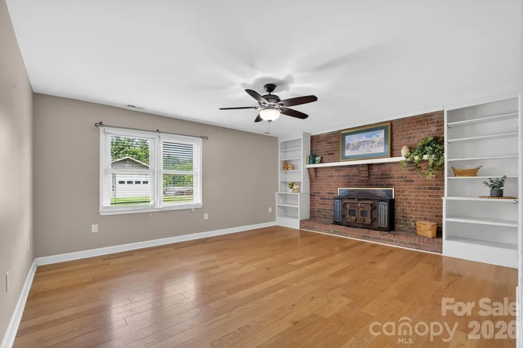 2411 Allendale Circle Lenoir NC 28645