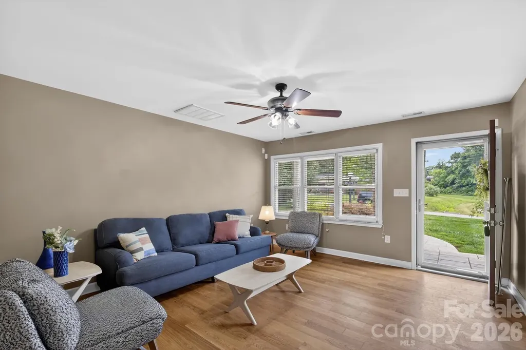 2411 Allendale Circle Lenoir NC 28645