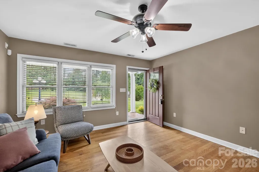 2411 Allendale Circle Lenoir NC 28645