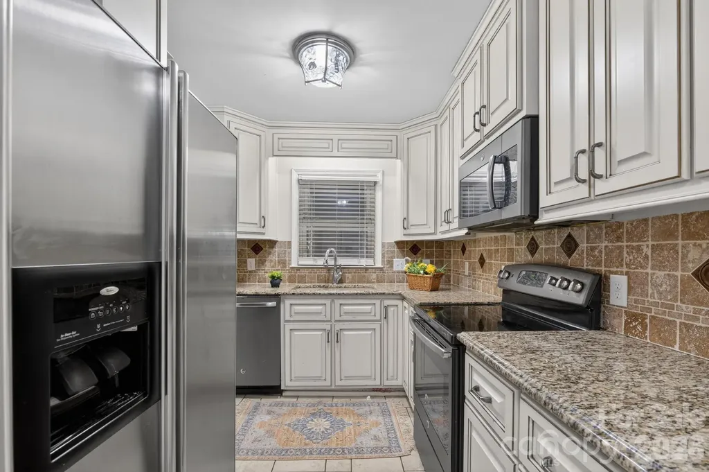 2411 Allendale Circle Lenoir NC 28645