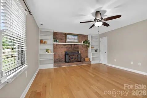 2411 Allendale Circle Lenoir NC 28645