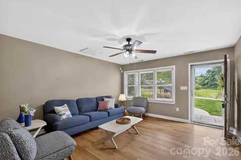 2411 Allendale Circle Lenoir NC 28645